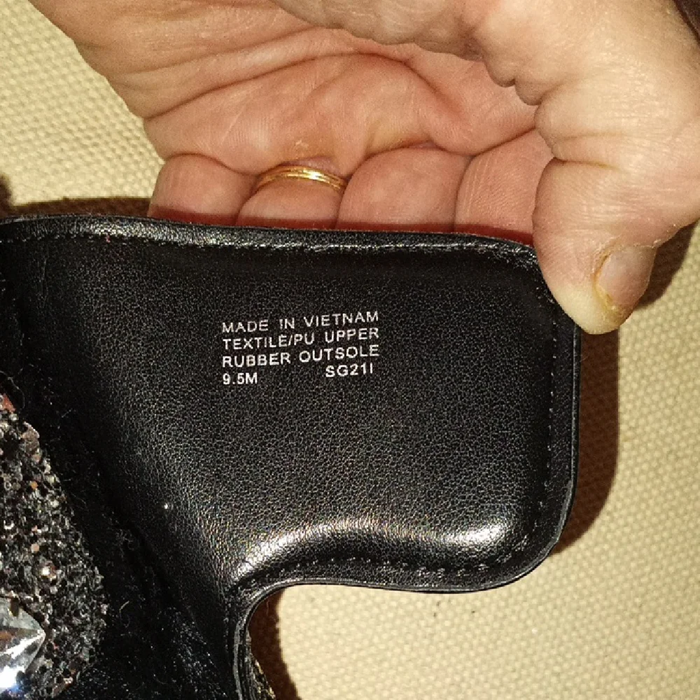 Michael Kors Black Furry Slipper Slides with Rhinestone Straps 9.5 - Picture 6 of 6